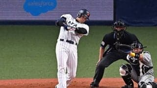 侍ジャパン、大谷翔平の“膝つき弾”に海外記者も興奮！「太陽系で最も優れたプレーヤーだ」