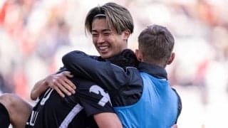 前に3人いても決めきる！ 中村敬斗の公式戦14得点目は豪快ゴール！ 日本代表招集も期待される22歳が、欧州で得点量産中