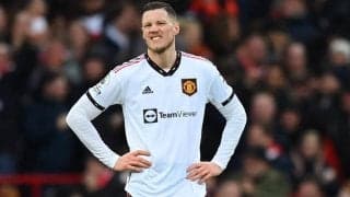 「これが呪われた瞬間か」7失点の歴史的屈辱を味わったユナイテッド、試合前にある選手が衝撃の失態と話題「10vs12じゃ勝てない」