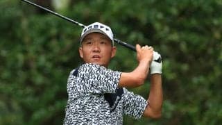 浅地洋佑が13位発進 首位と2打差に12人