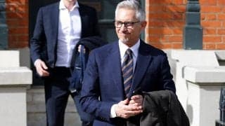 政府批判の元Jリーガーが番組降板…反対するプレミアの選手・監督が『BBC』の出演拒否、解説者らも不在で11日は放送へ