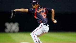 ダルビッシュの不安消した“元守護神”　持ち場奪われても…「足が震える場面」で男気