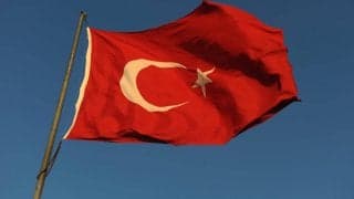 トルコのクラブ、アウェイゲームからの帰りにチームバスが横転する事故…選手13名が負傷し2名が手術も死者はなし「幸いにも…」