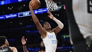 レイカーズがニックスに惜敗して連勝ストップ…八村塁は2本の3P含む12得点と奮闘