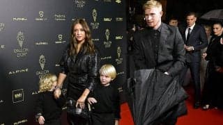 「いい家族写真」デ・ブライネの長男が7歳に！誕生日の肩車写真が反響拡大「ふくらはぎがすごい」「彼もいいパスを供給するのかな」