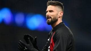 サッカー界きってのイケメンFWジルーの兄が“そっくり”だけど何かが違う「未来から戻ってきたジルーだ」「ウィッグをつけただけだろ」