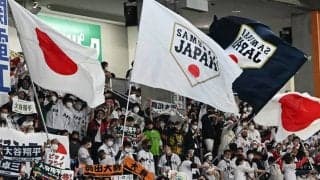 「日本人ファンは本当に世界一だ」大谷翔平のHRボールを”まわし撮り”するファンの振る舞いを米絶賛！