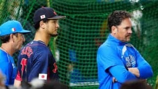 ダルビッシュにピアザ監督「野茂さんは元気？」　イタリア戦前日に笑顔で“交流”