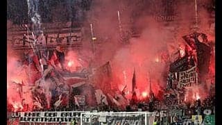 フランクフルトサポーター、ナポリ戦を前に暴動