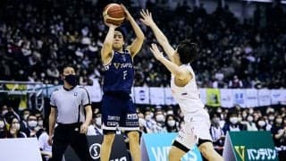 横浜BC、粘り強いチームディフェンスで川崎との大接戦を制し中地区首位に！