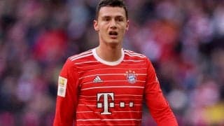 退団濃厚から一転、パヴァールはバイエルンとの契約延長を前向きに検討？