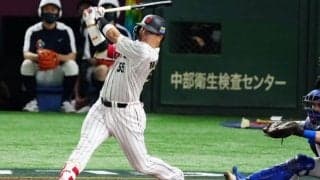 村上宗隆、やっと出た“初適時打”　場内総立ち…中堅の頭を越える強烈ライナー