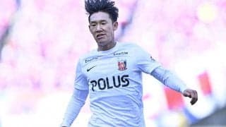 「マンガみたい」浦和DF明本の「逆転ジャンピングボレー」に絶賛の声！ 鮮烈ゴールに、癖の強い喜び方のチームメイトにも視線が注目