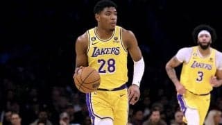 リーブスが自己最多35得点を挙げてレイカーズがマジックに白星…八村は8得点を記録