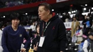 桜花学園の井上眞一コーチが「2022年度 ミズノ スポーツメントール賞」を受賞