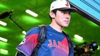 「サッカー好きなのか？」侍ジャパン・佐々木朗希の練習着にサッカーファンが大注目！「ユニ着てるやん！」