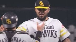 “立ち投げ”なのに「化け物すぎる」　打者絶望…無双右腕の剛球は「誰が打てんねん」