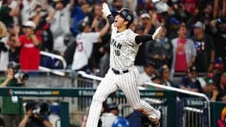 大谷翔平、村上宗隆を称賛「本当に良いバッティングだった」　劇的サヨナラに笑顔