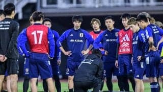 「感動以外の何物でもない」G大阪コンビが日本代表で共に練習する姿が大反響！ 2018年入団同期が、サムライブルーのトレーニングウェアで汗流す！