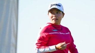 初日の平均飛距離は298yd 初陣の勝みなみ「80点」発進