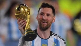 「ずっと夢見てきた」W杯優勝を改めてファンと共有したメッシ、感動のスピーチではW杯メンバー外の選手たちも称える「彼らも認められるに値する」