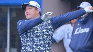 渡辺GMも高評価「上手いね！」　おかわり君の打球を“美キャッチ”したカフェ店員