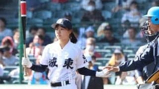 部員13人の城東が68人の東海大菅生に善戦 甲子園初の女子ノッカーの役割が「すごく大きかった」