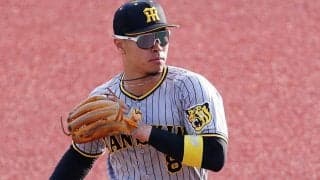 驚愕の大遠投が「メジャーリーガーかと思った」　“爆肩”発動の佐藤輝明が「えっぐい」