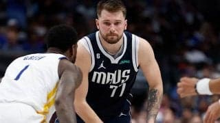 審判に向けて紙幣を数えるジェスチャーを見せたドンチッチ…リーグは約460万円の罰金を科す