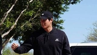 【MLB】大谷翔平の“首元”に大注目「誰が結んでいるの？」　警備員には“ほっこり神対応”