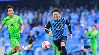 川崎、湘南にスコアレスで公式戦５試合連続未勝利＆３試合連続無得点に…小林悠が先発、マルシーニョが好機を連続で作るもゴールが遠く。大雨の中でサポーターの声援響く