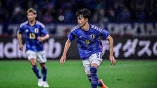 「あの持ち方されたら絶対相手が飛び込めない」Jリーグ公式が公開した三笘薫の「絶品ドリブル動画集」に大絶賛！ 超テクを生かしたストライカーの存在感に注目の声も