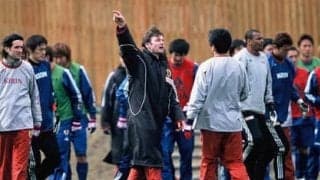 トルシエが感じた日本サッカーとベトナムの類似点　小野伸二や稲本潤一ら黄金世代ともＵ－20代表は「よく似ている」