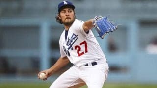 「これはヤバイ！」球界OBが指摘するDeNA加入バウアーの「魔球」