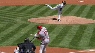 【MLB】大谷翔平、藤浪晋太郎からフェン直適時打　あと50cmで満弾…今季初打点にガッツポーズ