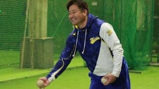 「体をだらーんと使う」“両振りティー”で打力向上　強豪シニアが実践するメニュー