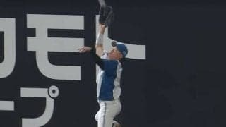 安打もぎ取る“空中浮遊”が「怪物すぎる」　投手も驚愕の新人「期待値爆上がり」