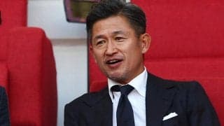 欧州遠征中のなでしこジャパンをスペシャルゲストが訪問！ ポルトガルでプレーする“キング”が激励