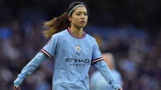 「プリティガール」長谷川唯がゲームセンターで遊ぶ姿が、現地の英国ファンが大反響！ 「ユイサン、ステキ」「小さなマジシャン」などの声