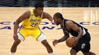 プレーオフ進出を狙うレイカーズ…エースのレブロンは八村塁を「優れた競争者」と絶賛