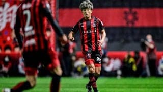 「生で見たけど本当に上手かった」札幌が誇るJ1ドリブル数ナンバー1選手の「圧巻プレー集」が大反響！「代表に呼ばれてもいいのでは？？」など絶賛の声続々