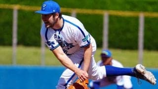 ベール脱いだ最強助っ人は「間違いなく本物」　衝撃の156キロ「スピン量が違いすぎ」