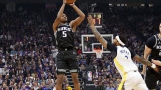 キングスがホームで王者ウォリアーズから2連勝…フォックスとサボニスがともに24得点の活躍