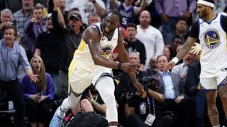 王者ウォリアーズがキングスに2連敗…グリーンはサボニスの胸部を踏みつけて退場処分に