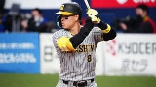 あわや大惨事…佐藤輝明の「曲芸」にファン驚愕　宙を舞う凶器が「怖すぎる」