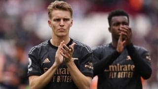 「残念だ」「気づかないでほしい」アーセナルの選手たちの態度にツッコミ、シビアな試合前のファンサービスも少女を無碍に扱っていると非難