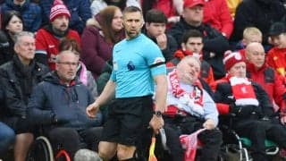 ロバートソンにヒジ打ちの副審が2部で現場復帰、プレミアではAVARを担当