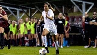 「日本人選手は上位20校を目指すべき」女子サッカー大学王者が語る“プライベートジェットで移動”するアメリカNCAAの魅力