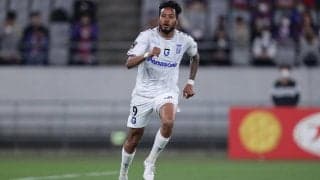 「格闘技？」「体幹やば」「ユニフォーム丈夫」G大阪FW鈴木武蔵、ルヴァンカップの話題のシーンにコメント「想像以上に引っ張られてた」