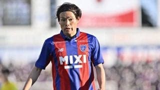 Jリーグ公式が人気Jリーガーの「夫婦ショット」公開！ 「よい夫婦の日」にちなんで披露された、7組の記念写真